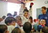 powiększ