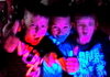 powiększ