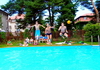 powiększ
